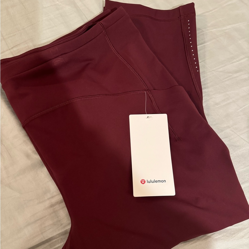 NWT lululemon Swift Speed HR Crop 21”